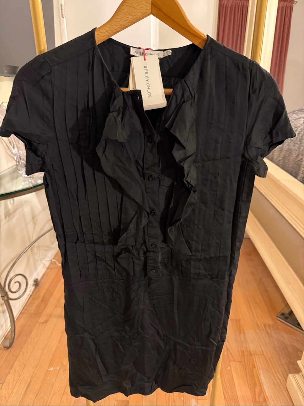 See By Chloe Black Ruffle-Front Short Sleeve dress
